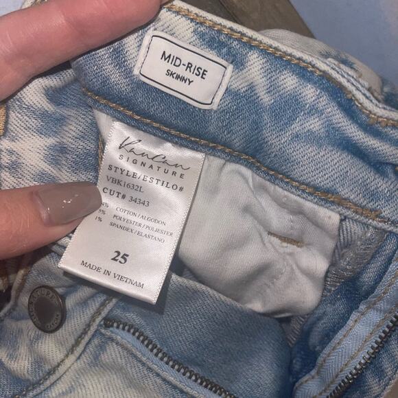 KanCan distressed skinny jeans, light washed - Picture 4 of 4